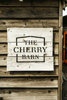 Lucy & Elliot @ The Cherry Barn